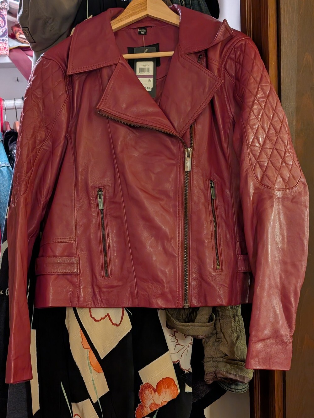 Beautiful Guess Leather Jacket